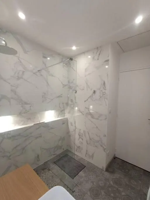 Апартаменты Appartement Proche Gare Part-Dieu Лион Франция